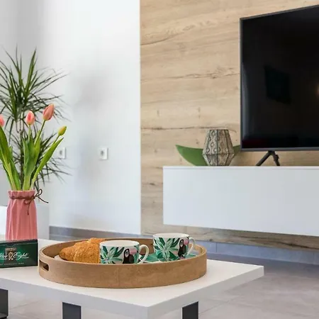 Villa Newbuild Sanivaro